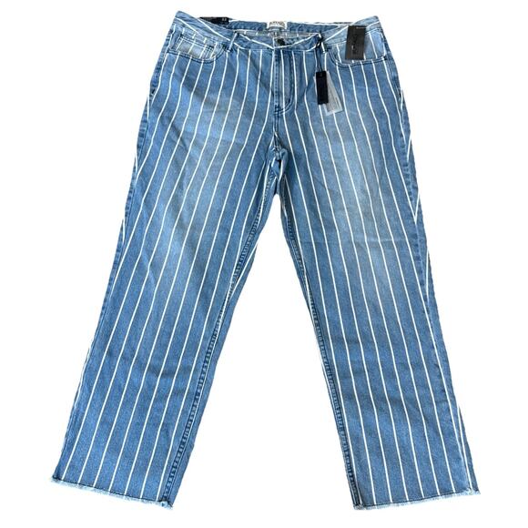 Buffalo David Bitton Blue & White Striped “Richie” Jeans, Mid-Rise, Size 32 NEW - Picture 1 of 9